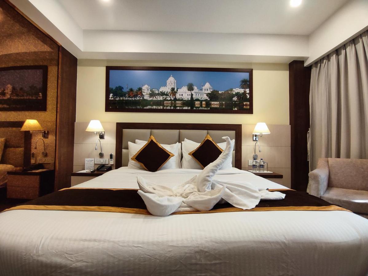 Hotel Rimi International Agartala Exteriér fotografie