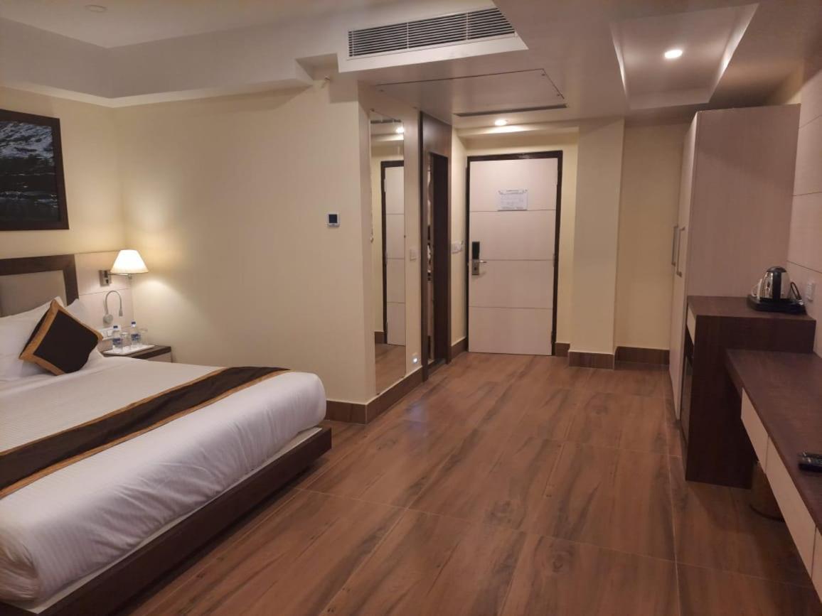 Hotel Rimi International Agartala Exteriér fotografie